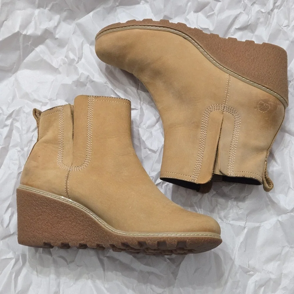 Timberland Amston Chelsea Boots‎ Womens 9 Tan Leather Wedge Lug Sole Minimalist